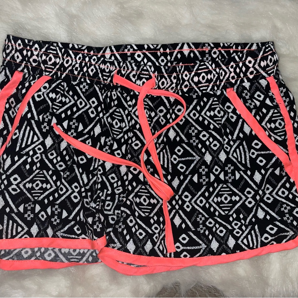 Women's Black and Pink Geometric Shorts